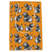 Orange Capybara Rockstar Mittlere Geschenktüte (Vorderseite)
