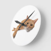 Orange Cat Lay Down Runde Wanduhr (Winkel)