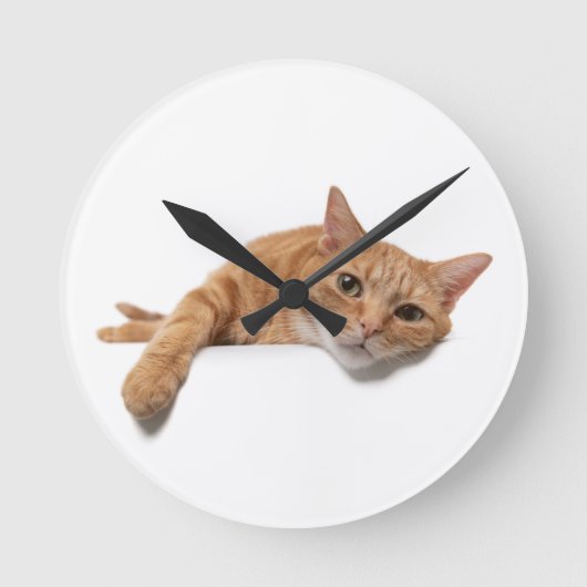 Orange Cat Lay Down Runde Wanduhr (Vorderseite)