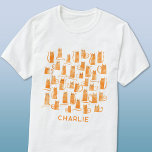 Orange Cat Personalisiert T-Shirt<br><div class="desc">Niedliche,  kleine,  oranfarbene Ingwerkatzen,  die sich perfekt für Tierfreunde eignen. Originelle Kunst von Nic Squirrell. Ändern Sie den Namen oder entfernen Sie ihn,  wenn Sie es vorziehen,  anzupassen.</div>