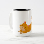 Orange Cat stretching Zweifarbige Tasse (Vorderseite Links)