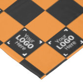 Orange Checkered Business Logo Work Event / Party Tischdecke (Schrägansicht)