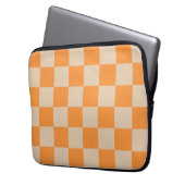 Orange Checkered Gingham Pattern Laptopschutzhülle (Vorderseite Links)