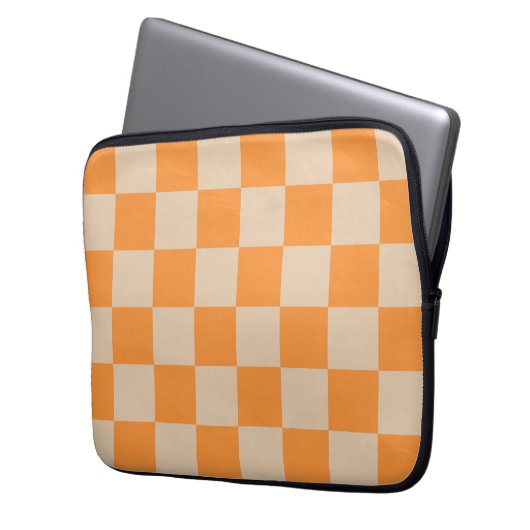 Orange Checkered Gingham Pattern Laptopschutzhülle (Vorderseite Links)