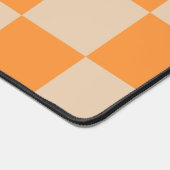Orange Checkered Gingham Pattern Schreibtischunterlage (Ecke)