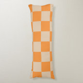 Orange Checkered Gingham Pattern Seitenschläferkissen (Vorderseite Vertikal)