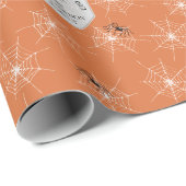 Orange Creepy Spiders Custom Family Name Halloween Geschenkpapier (Rolleneckpunkt)