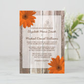 Orange Daisy Rustic Barn Wood Wedding Einladung (Stehend Vorderseite)