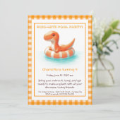 Orange Dino-Mite Birthday Pool Party Einladung (Stehend Vorderseite)