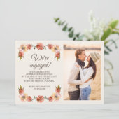 Orange Fall Floral Foto Verlobung Ankündigung (Stehend Vorderseite)