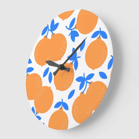 Orange Fruit: Exquisite blauweiße Muster. Große Wanduhr (Winkel)