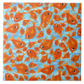 Orange Fun Fish on Watery Blue Background Fliese (Vorderseite)