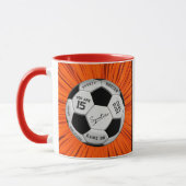 Orange Fußball mit individuellem Text zum Geburtst Tasse (Links)