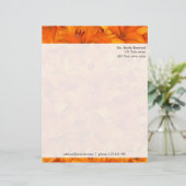 Orange Garten-mit Blumenlilien-kundenspezifische Briefbogen (Stehend Vorderseite)