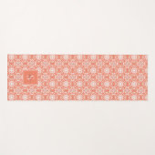 Orange Geometrie Batik Muster Monogramm Yogamatte (Vorderseite (Horizontal))