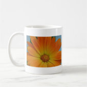 Orange Gerber Daisy Kaffeetasse (Links)