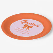 Orange Gingham-Schleife Abschlussfeier Pappteller (Schrägansicht)