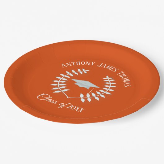Orange Grad Cap und Blätter Paper Teller 9" (Schrägansicht)