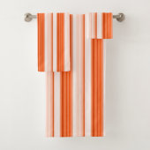 Orange Gradient Stripe Muster Badhandtuch Set (Insitu)