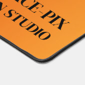 Orange Graphic, Graphic Designer Schreibtischunterlage (Ecke)