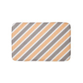 Orange Gray Diagonal Stripes Badematte (Vorderseite)