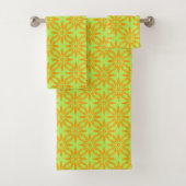 Orange Green Flower Seamless Pattern Badhandtuch Set (Insitu)