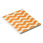 Orange Groovy Wavy Stripe Abstrakt Moderner Frühli Notizblock (angewinkelt)