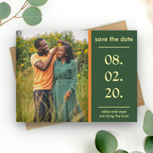 Orange-grünes afrikanisches Paar Save The Date Ankündigungspostkarte