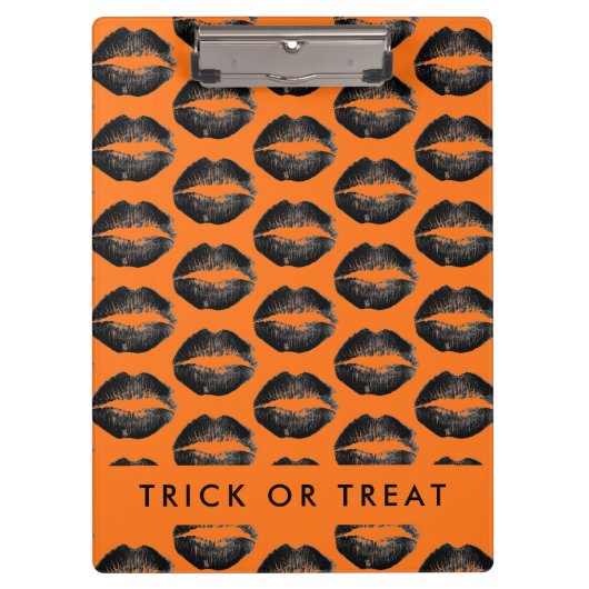Orange Halloween Trick oder Treat Klemmbrett (Vorderseite)