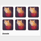 Orange Kitten in roter Tasse Quadratischer Aufkleber (Blatt)