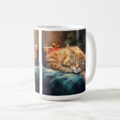 ORANGE KITTEN SCHLAFEN UNTER CHRISTMAS TREE KAFFEETASSE (VorderseiteRechts)