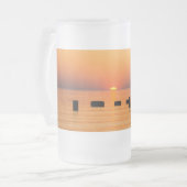 Orange Lake Sunrise Mattierte Tasse (Vorderseite Links)