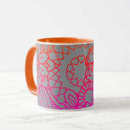 Orange lila Blumen und grauer Hintergrund Tasse