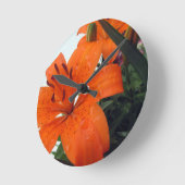 Orange LIly Runde Wanduhr (Winkel)