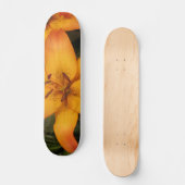 Orange Lily Skateboard (Vorderseite)