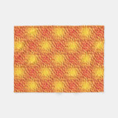 Orange Liquid Fire Interlocking Muster Fleecedecke (Vorderseite (Horizontal))