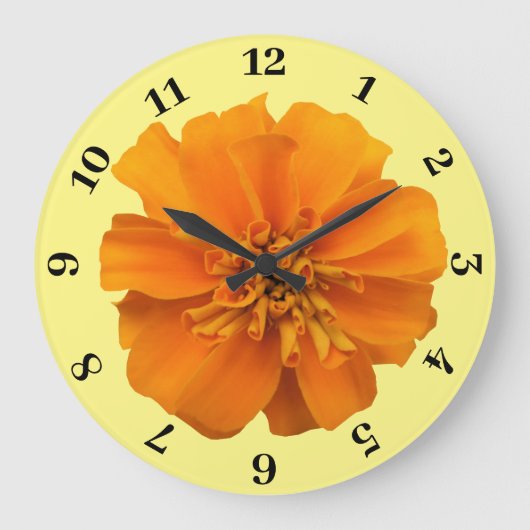 Orange Marigold auf gelbem Hintergrund Große Wanduhr (Vorderseite)