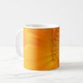 Orange Marigold Macro Tasse (Vorderseite Links)