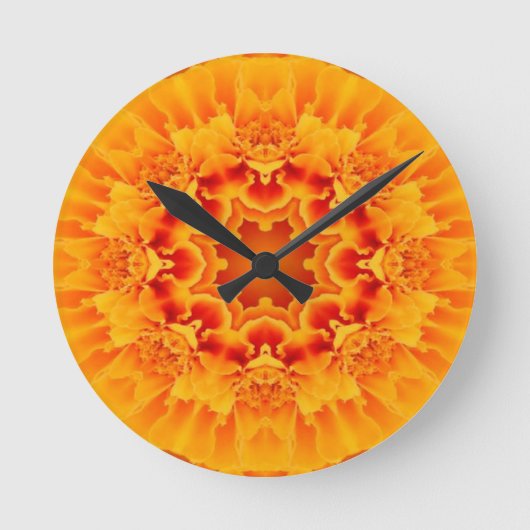 Orange Marigold Mandala Runde Wanduhr (Vorderseite)