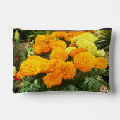 Orange Marigolds Pouch Zubehörtasche (Vorderseite)