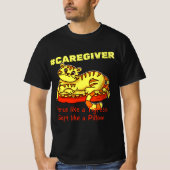 Orange Mini Tigress on Pillow Cartoon T-Shirt (Vorderseite)