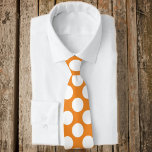 Orange mit weißen Polka Dots Retro Krawatte<br><div class="desc">Dies ist eine wunderschöne Krawatte,  die jedes Outfit hervorheben würde.</div>