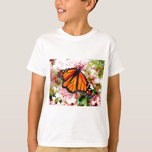 Orange Monarch auf rosa Blume T-Shirt (Vorderseite)