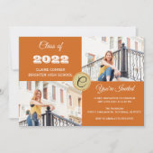 Orange Monogram Foto Abschluss Einladung (Vorderseite)