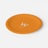 Orange Monogram Personal Party Pappteller (Schrägansicht)