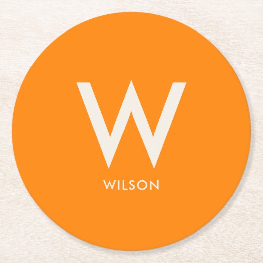 Orange Monogram Personal Party Runder Pappuntersetzer (Vorderseite)