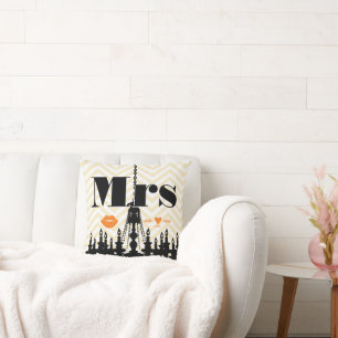 Orange Mrs Lips Pale Yellow Zig Zag Chandelier Kissen