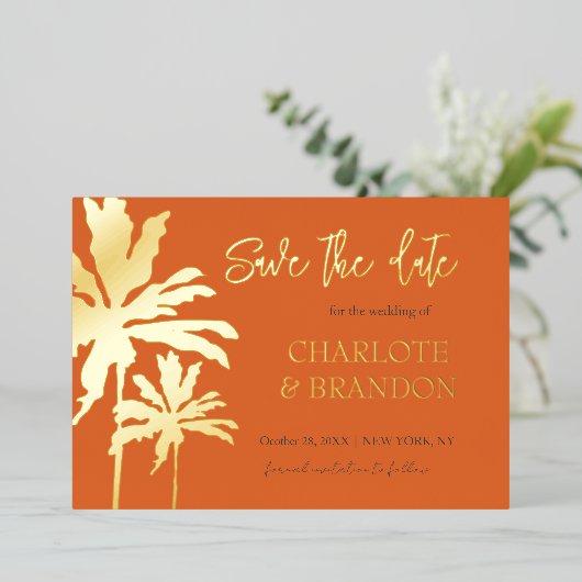 Orange Palm Trees Beach Hochzeit Save the Date Gol Folieneinladung (Stehend vorne)