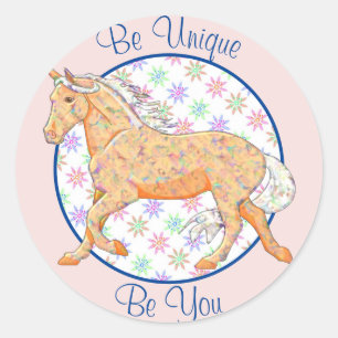 Orange Palomino Horse (rosa/blau) Runder Aufkleber
