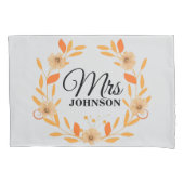 Orange Peach Floral Elegant Script Mrs. Pillow Fal Kissenbezug (Vorderseite)